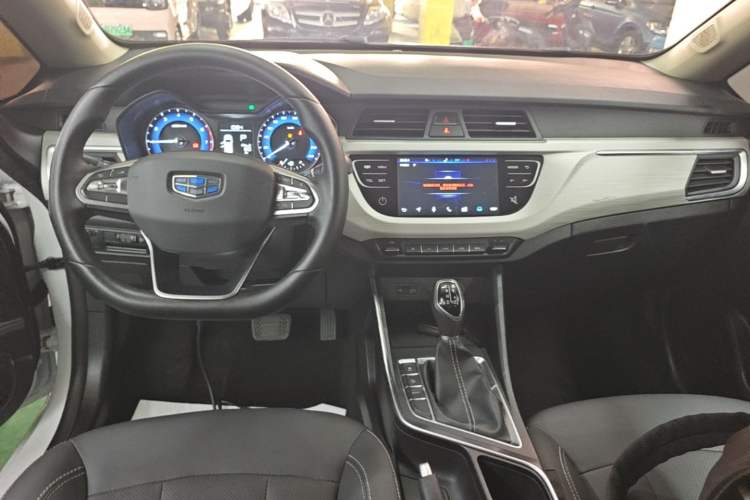 Used Geely Auto Vision X3 2020 1.5L CVT Luxury Model Center Console