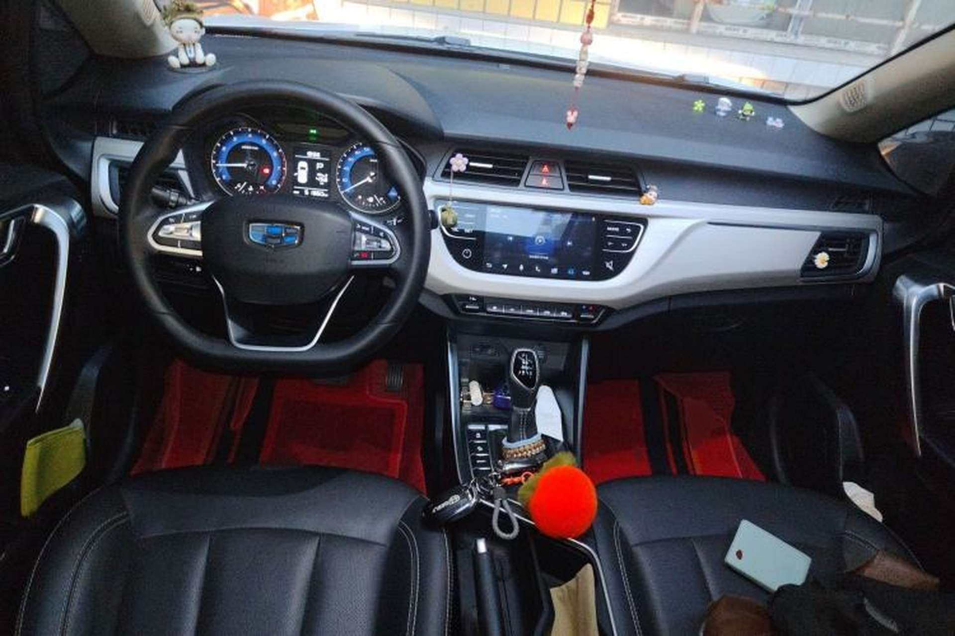 Used Geely Auto Vision X3 2020 1.5L CVT Luxury Model Center Console