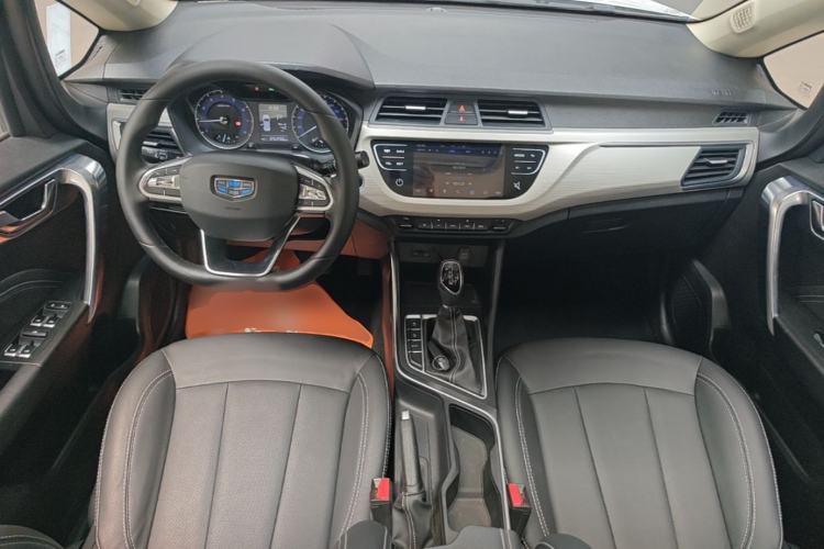 Used Geely Auto Vision X3 2020 1.5L CVT Luxury Model Center Console