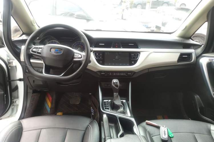 Used Geely Auto Vision X3 2020 1.5L CVT Luxury Model Center Console
