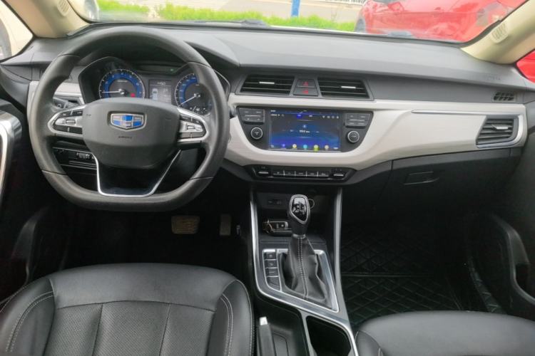 Used Geely Auto Vision X3 2020 1.5L CVT Elite Edition Center Console