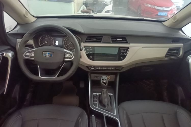 Used Geely Auto Vision X3 2020 1.5L CVT Luxury Model Center Console