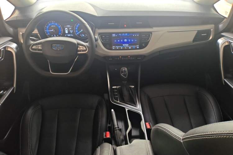 Used Geely Auto Vision X3 2020 1.5L CVT Luxury Model Center Console