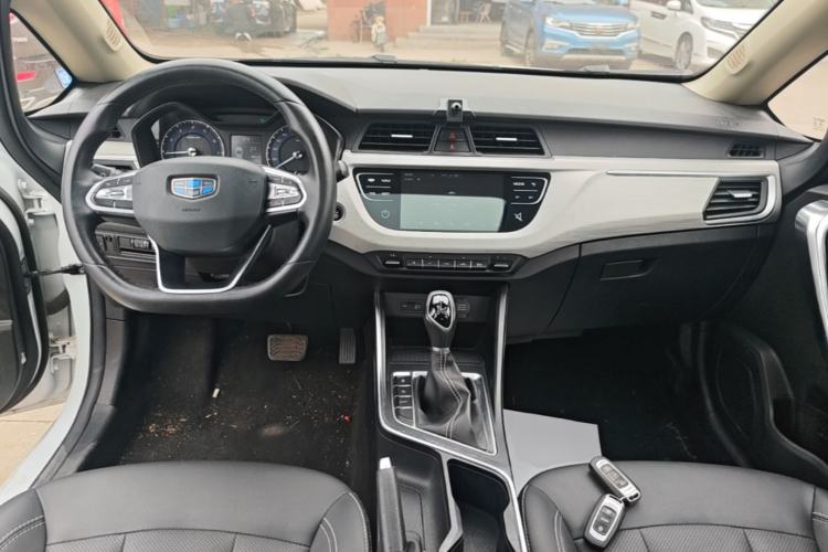 Used Geely Auto Vision X3 2020 1.5L CVT Luxury Model Center Console