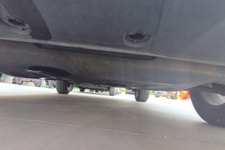 Used Geely Auto Vision X3 2020 1.5L CVT Elite Edition Chassis Front