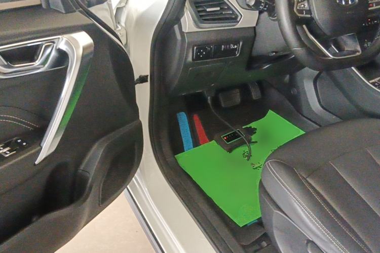 Used Geely Auto Vision X3 2020 1.5L CVT Luxury Model Driver Seat