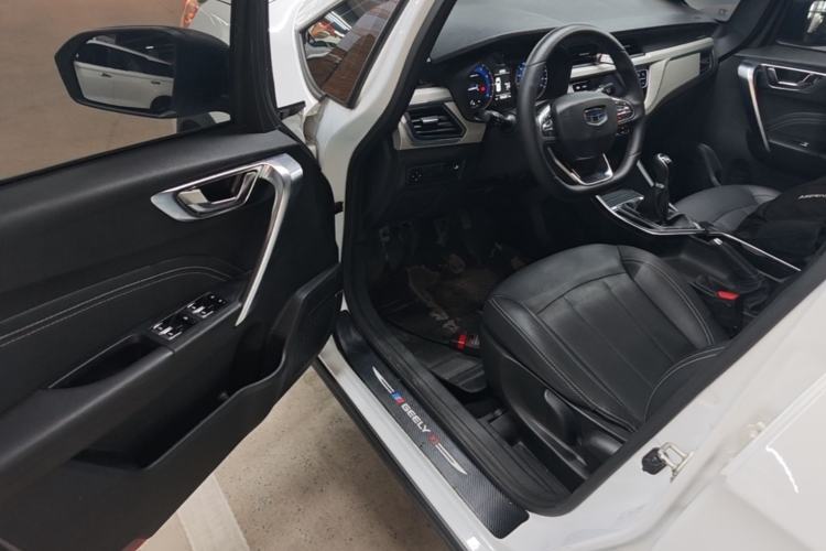 Used Geely Auto Vision X3 2020 1.5L Manual Luxury Edition Driver Seat