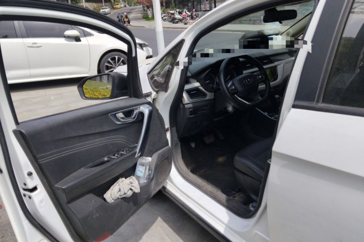 Used Geely Auto Vision X3 2020 1.5L CVT Luxury Model Driver Seat