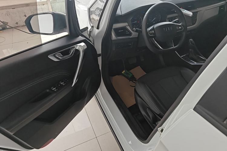 Used Geely Auto Vision X3 2020 1.5L CVT Luxury Model Driver Seat