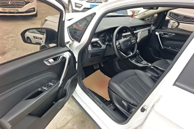 Used Geely Auto Vision X3 2020 1.5L CVT Luxury Model Driver Seat