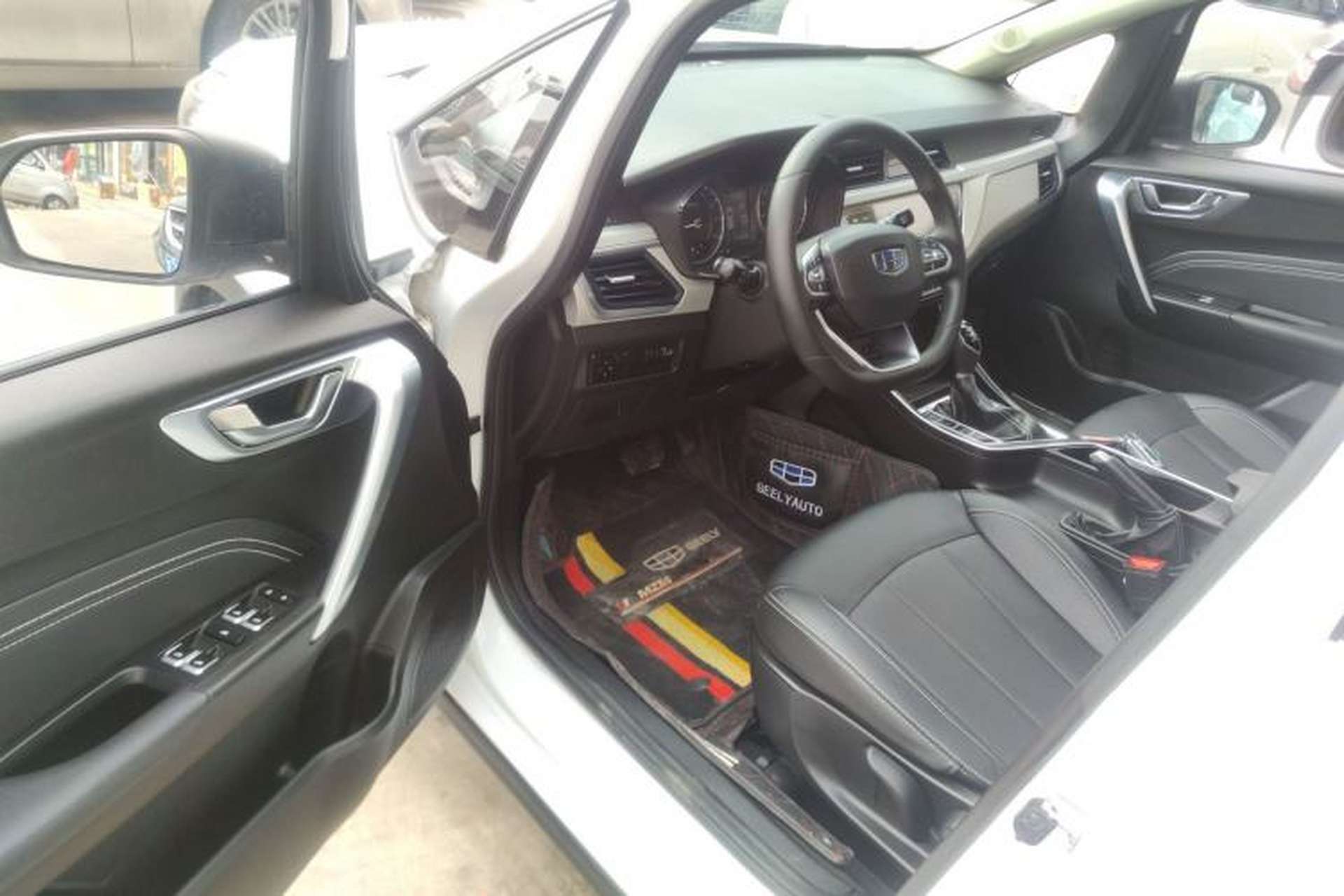 Used Geely Auto Vision X3 2020 1.5L CVT Luxury Model Driver Seat