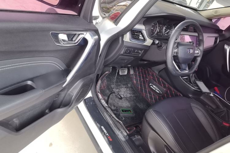 Used Geely Auto Vision X3 2020 1.5L CVT Luxury Model Driver Seat
