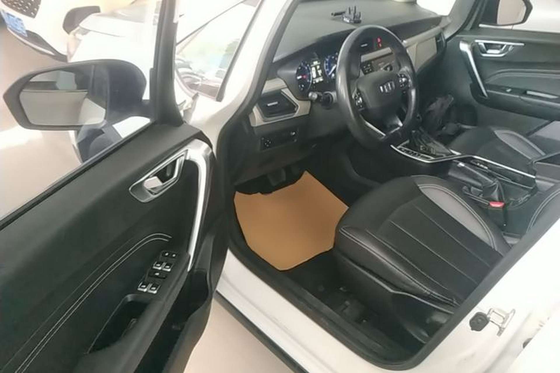 Used Geely Auto Vision X3 2020 1.5L CVT Elite Edition Driver Seat