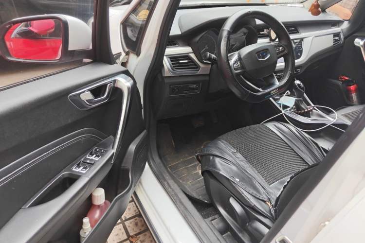 Used Geely Auto Vision X3 2020 1.5L CVT Luxury Model Driver Seat