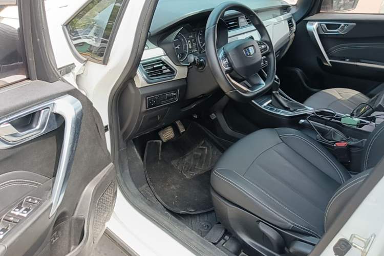 Used Geely Auto Vision X3 2020 1.5L CVT Luxury Model Driver Seat