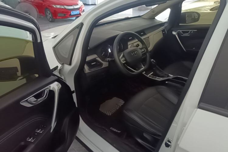 Used Geely Auto Vision X3 2020 1.5L CVT Luxury Model Driver Seat