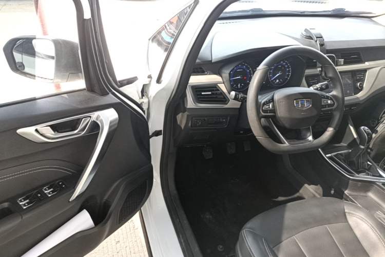 Used Geely Auto Vision X3 2020 1.5L Manual Elite Edition Driver Seat