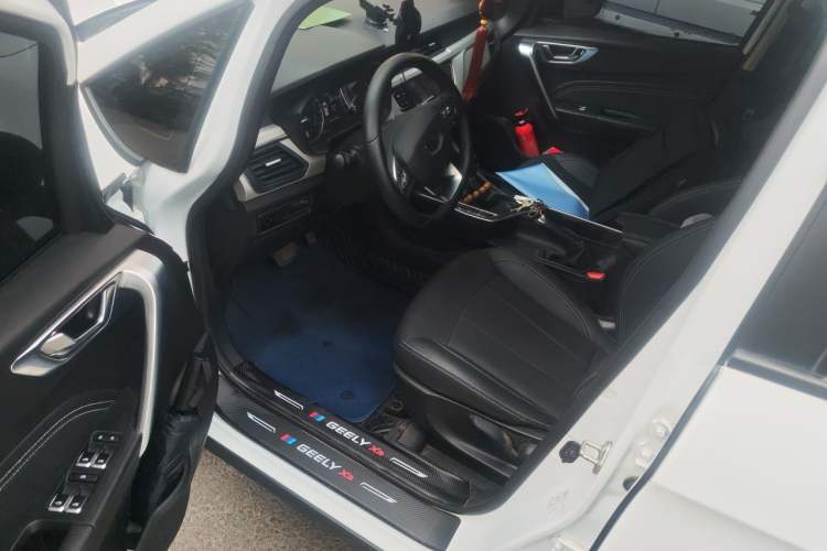 Used Geely Auto Vision X3 2020 1.5L CVT Luxury Model Driver Seat