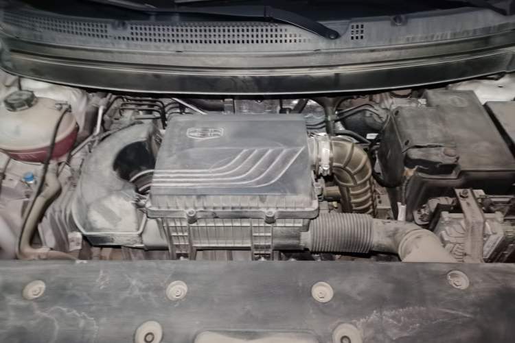 Used Geely Auto Vision X3 2020 1.5L CVT Luxury Model Engine Bay