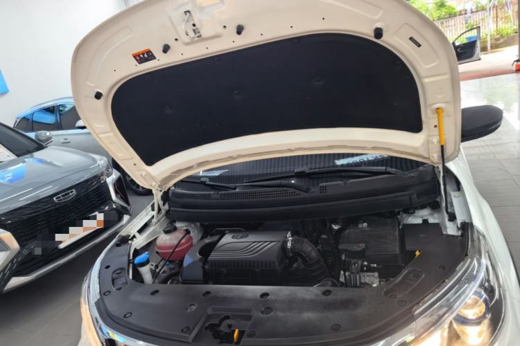 Used Geely Auto Vision X3 2020 1.5L CVT Elite Edition Engine Bay