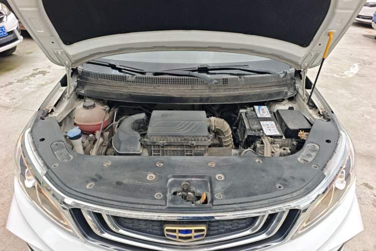 Used Geely Auto Vision X3 2020 1.5L CVT Luxury Model Engine Bay