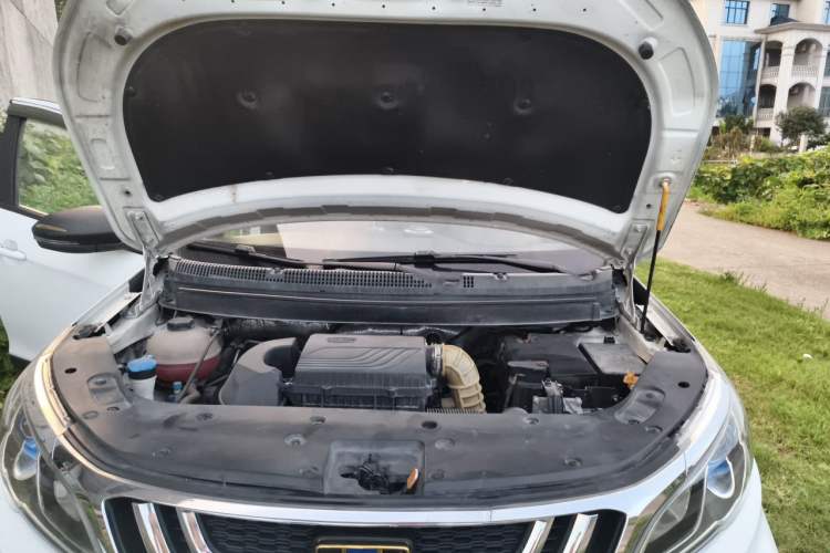 Used Geely Auto Vision X3 2020 1.5L CVT Luxury Model Engine Bay