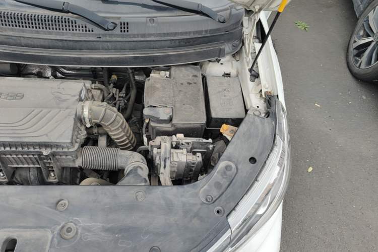 Used Geely Auto Vision X3 2020 1.5L CVT Elite Edition Engine Bay Left