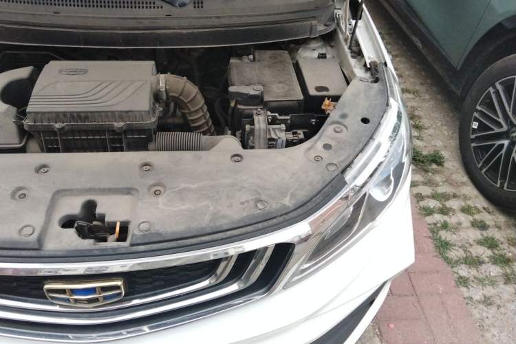 Used Geely Auto Vision X3 2020 1.5L CVT Luxury Model Engine Bay Left