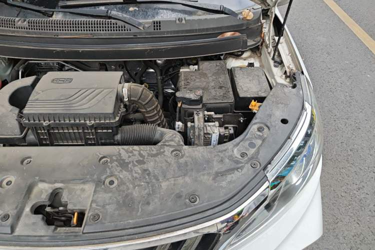 Used Geely Auto Vision X3 2020 1.5L CVT Luxury Model Engine Bay Left
