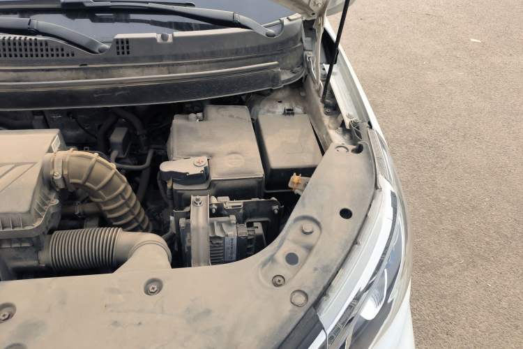 Used Geely Auto Vision X3 2020 1.5L CVT Elite Edition Engine Bay Left