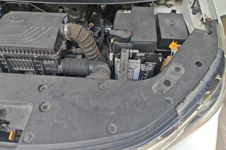 Used Geely Auto Vision X3 2020 1.5L CVT Luxury Model Engine Bay Left