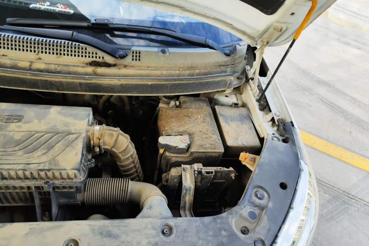 Used Geely Auto Vision X3 2020 1.5L Manual Elite Edition Engine Bay Left