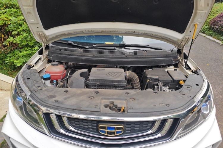 Used Geely Auto Vision X3 2020 1.5L CVT Luxury Model Engine Bay