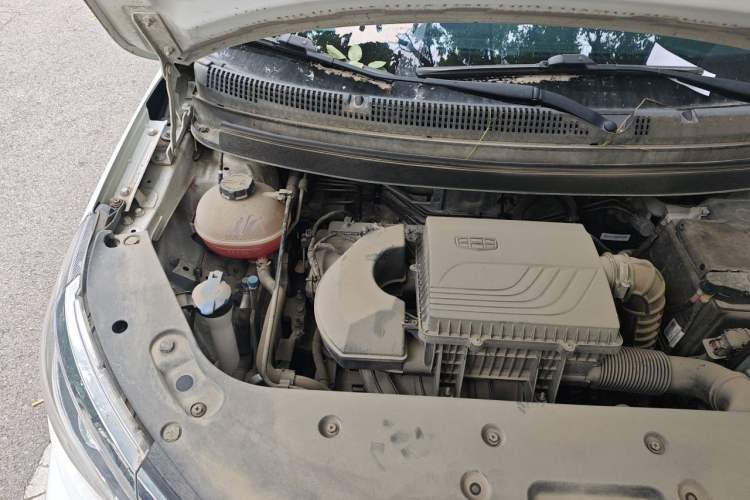 Used Geely Auto Vision X3 2020 1.5L CVT Elite Edition Engine Bay Right