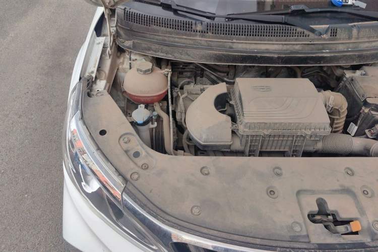 Used Geely Auto Vision X3 2020 1.5L CVT Luxury Model Engine Bay Right