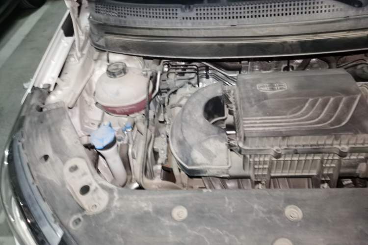 Used Geely Auto Vision X3 2020 1.5L CVT Luxury Model Engine Bay Right
