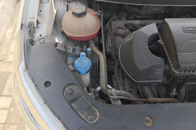 Used Geely Auto Vision X3 2020 1.5L CVT Luxury Model Engine Bay Right