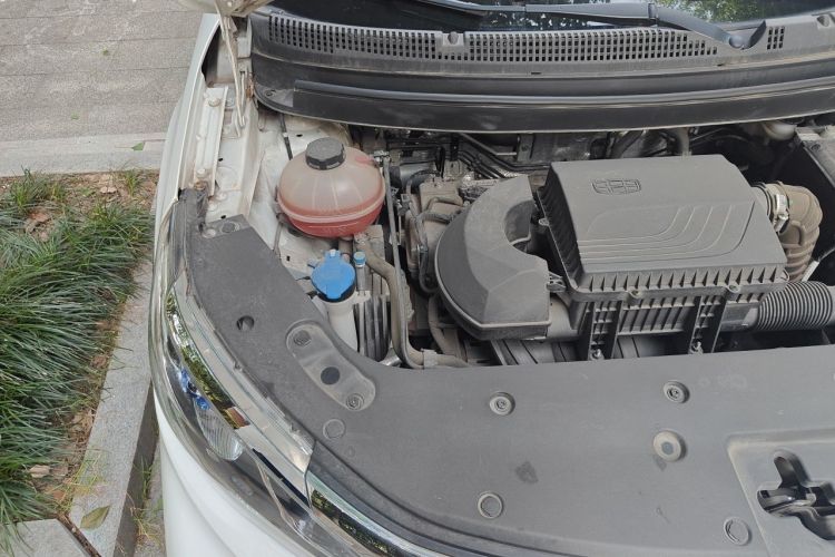 Used Geely Auto Vision X3 2020 1.5L CVT Luxury Model Engine Bay Right