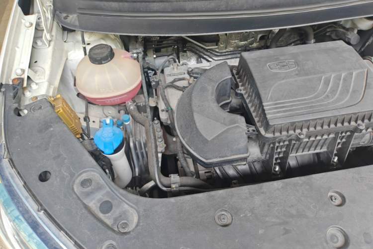 Used Geely Auto Vision X3 2020 1.5L CVT Luxury Model Engine Bay Right