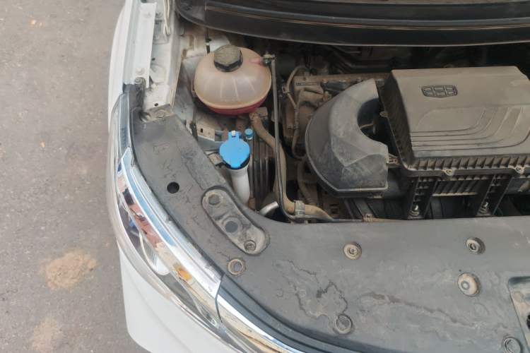 Used Geely Auto Vision X3 2020 1.5L CVT Luxury Model Engine Bay Right