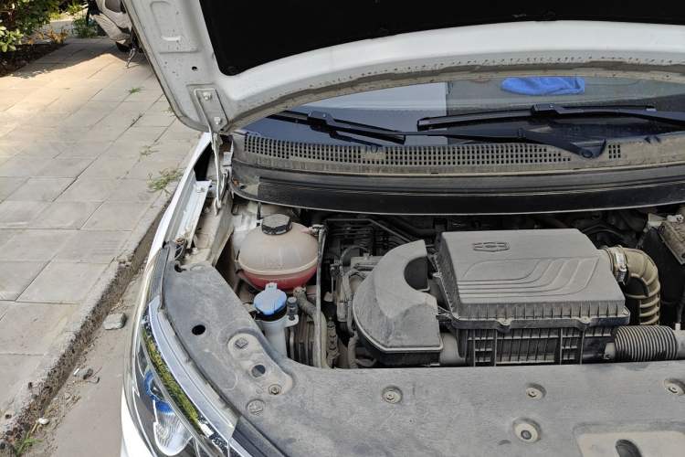 Used Geely Auto Vision X3 2020 1.5L CVT Elite Edition Engine Bay Right