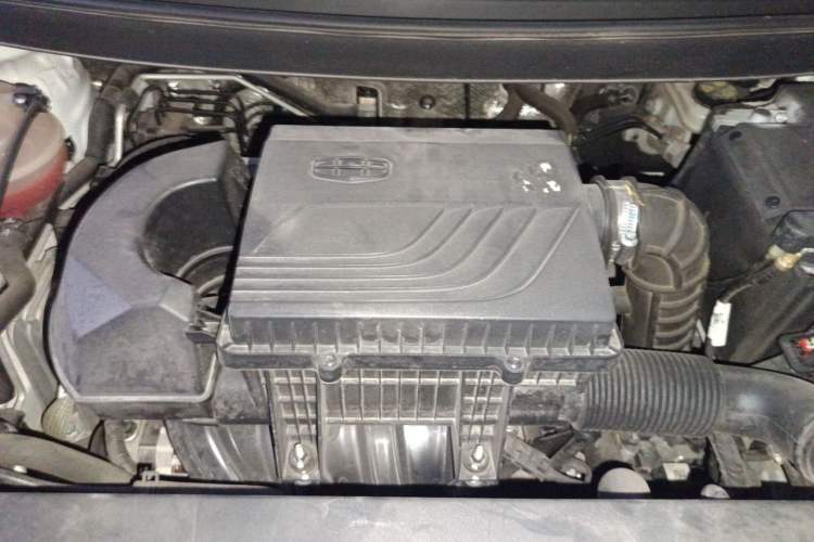 Used Geely Auto Vision X3 2020 1.5L CVT Luxury Model Engine Bay