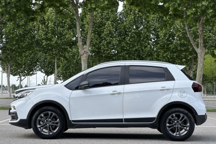 Used Geely Auto Vision X3 2020 1.5L CVT Luxury Model Exterior 1