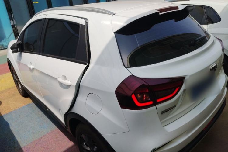 Used Geely Auto Vision X3 2020 1.5L CVT Elite Edition Exterior 2