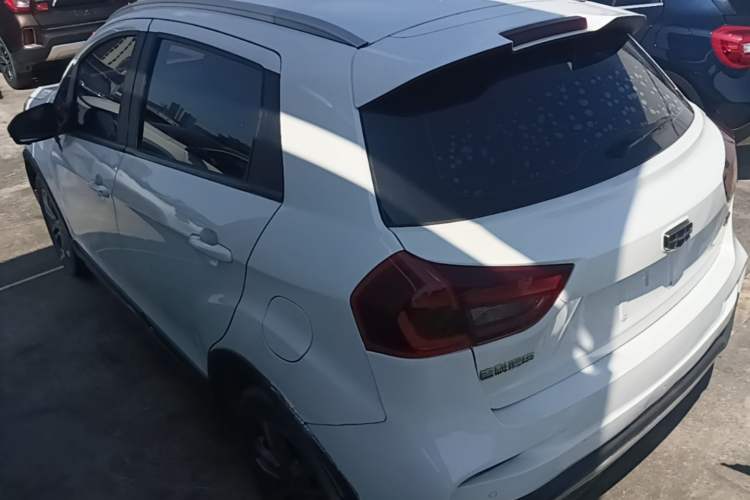 Used Geely Auto Vision X3 2020 1.5L Manual Elite Edition Exterior 2