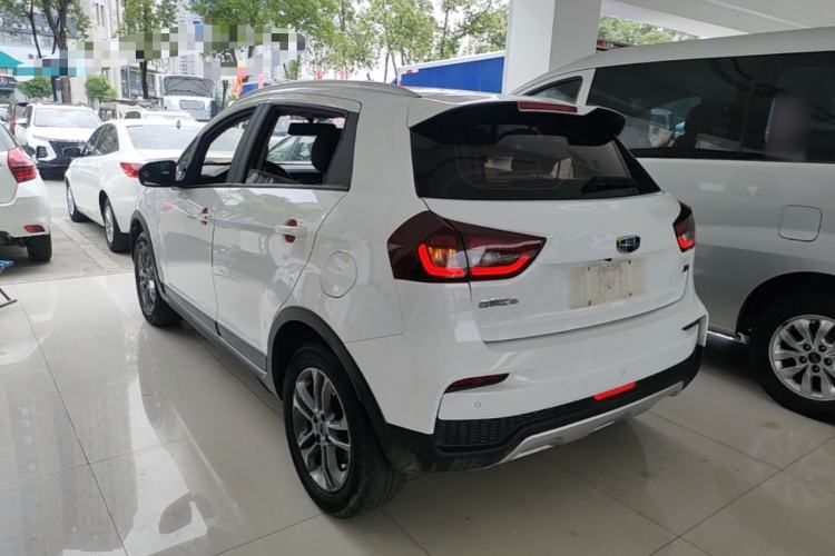 Used Geely Auto Vision X3 2020 1.5L Manual Elite Edition Exterior 2