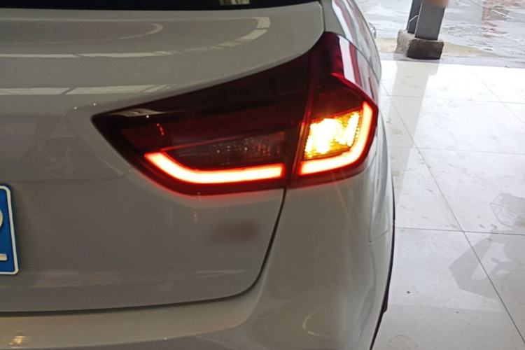 Used Geely Auto Vision X3 2020 1.5L CVT Luxury Model Exterior 3