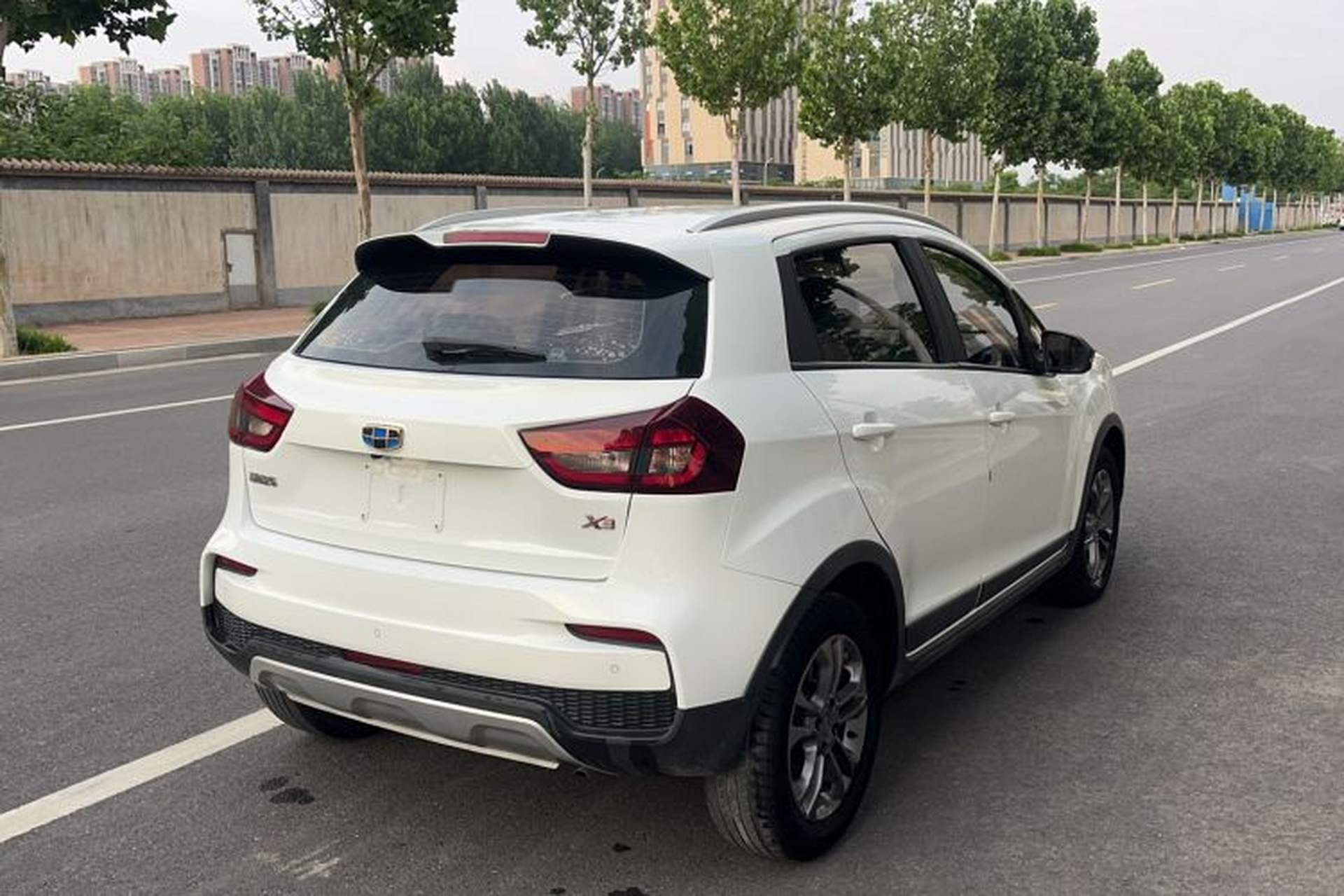 Used Geely Auto Vision X3 2020 1.5L CVT Luxury Model Exterior 3