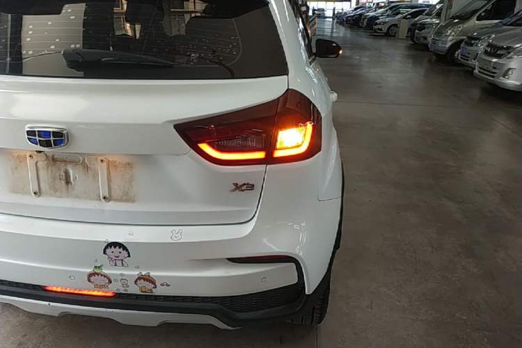 Used Geely Auto Vision X3 2020 1.5L CVT Luxury Model Exterior 3