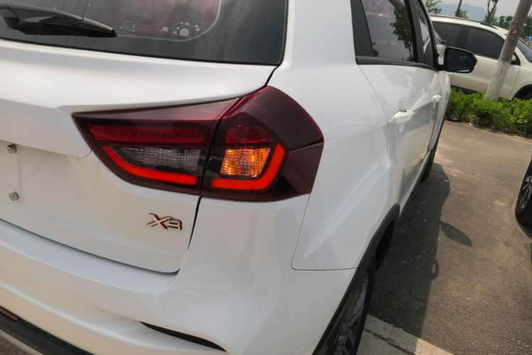 Used Geely Auto Vision X3 2020 1.5L CVT Luxury Model Exterior 3